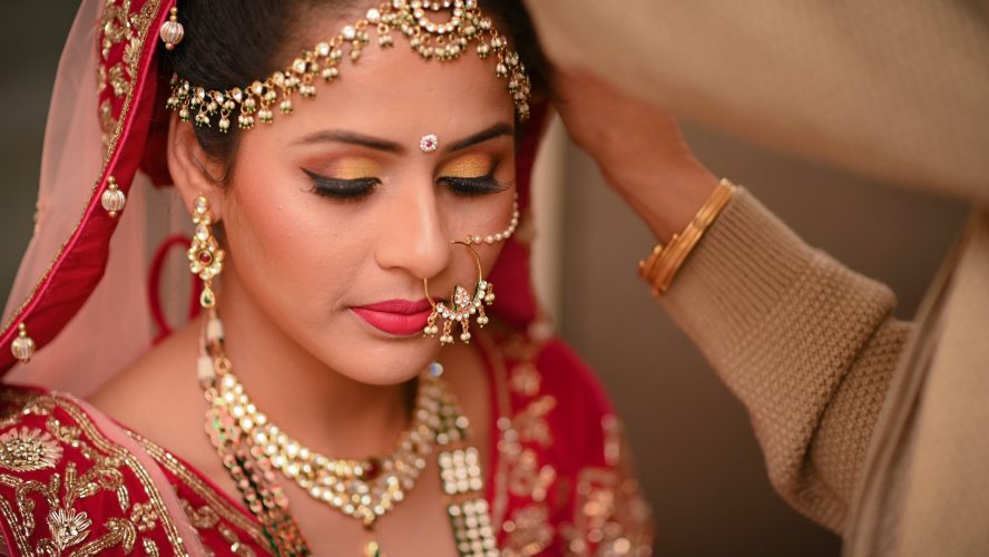 Top Benefits of Hiring Asian Wedding Make Up Artists
