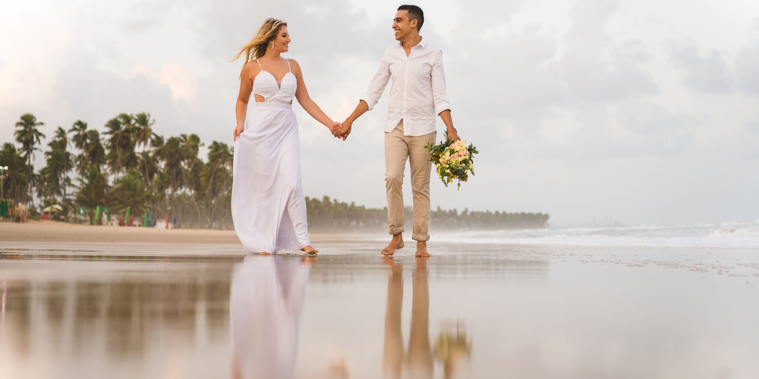 Top Tips For Destination Weddings In Hot Countries